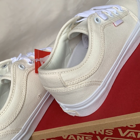 VANS CHUKKA LOW MARSHMALLOW WMNS - Picture 11 of 13